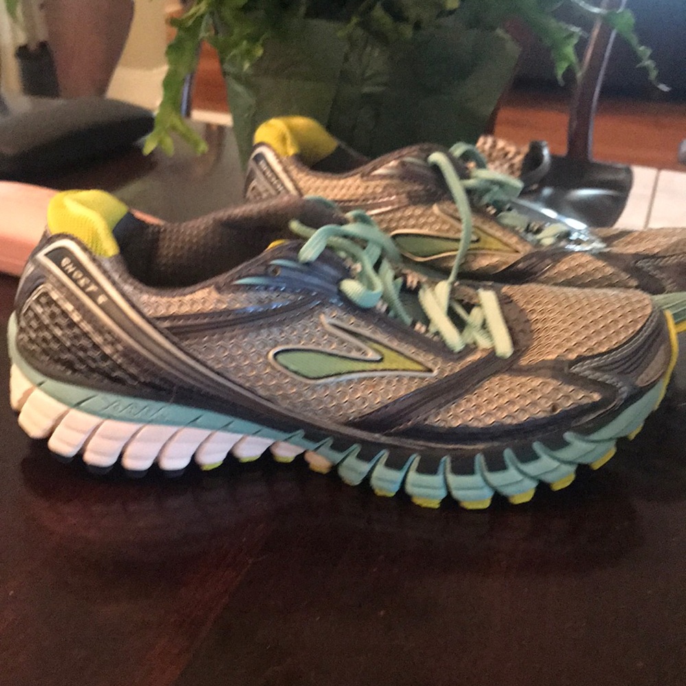 Brooks Ghost - image 1